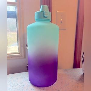 Giant Simple Modern Waterbottle (120ozs)